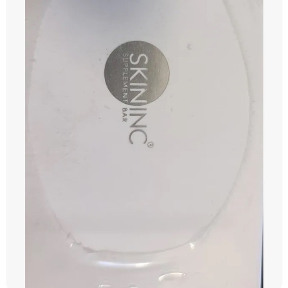 Skin Inc Cryo-Ice Sake Roller. Depuff, Sculpt, Detox Skin Facial Roller - Picture 6 of 8